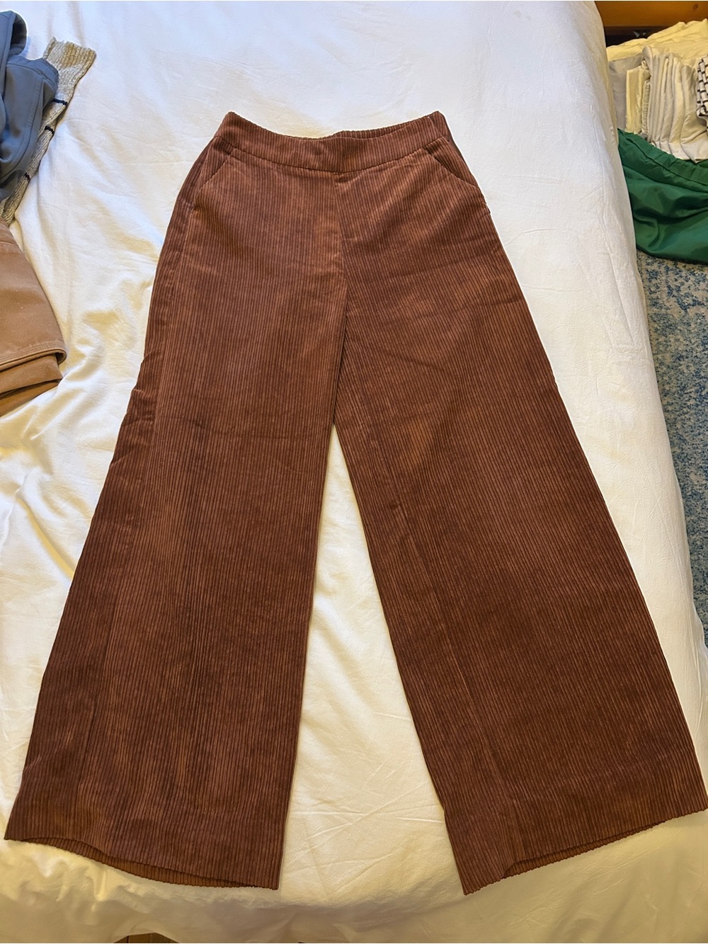 stradivarius Ribbed Wide-Leg Corduroy Pants in Brown